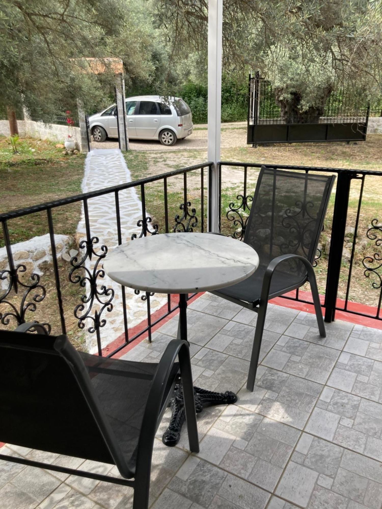 Helios Beach House Микрос Гиалос Екстериор снимка